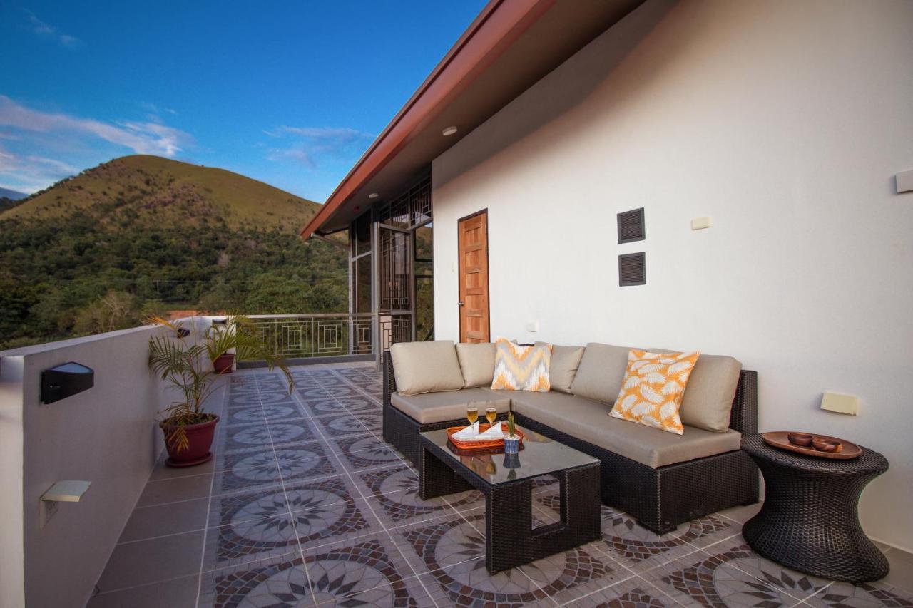 Bella Villa Корон Екстериор снимка