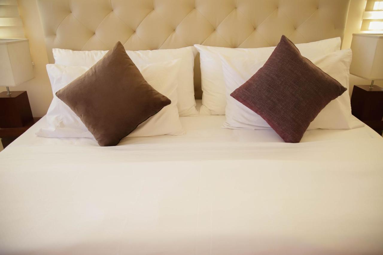 Bella Villa Корон Екстериор снимка