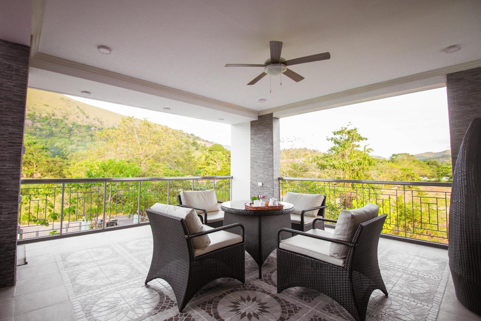 Bella Villa Корон Екстериор снимка