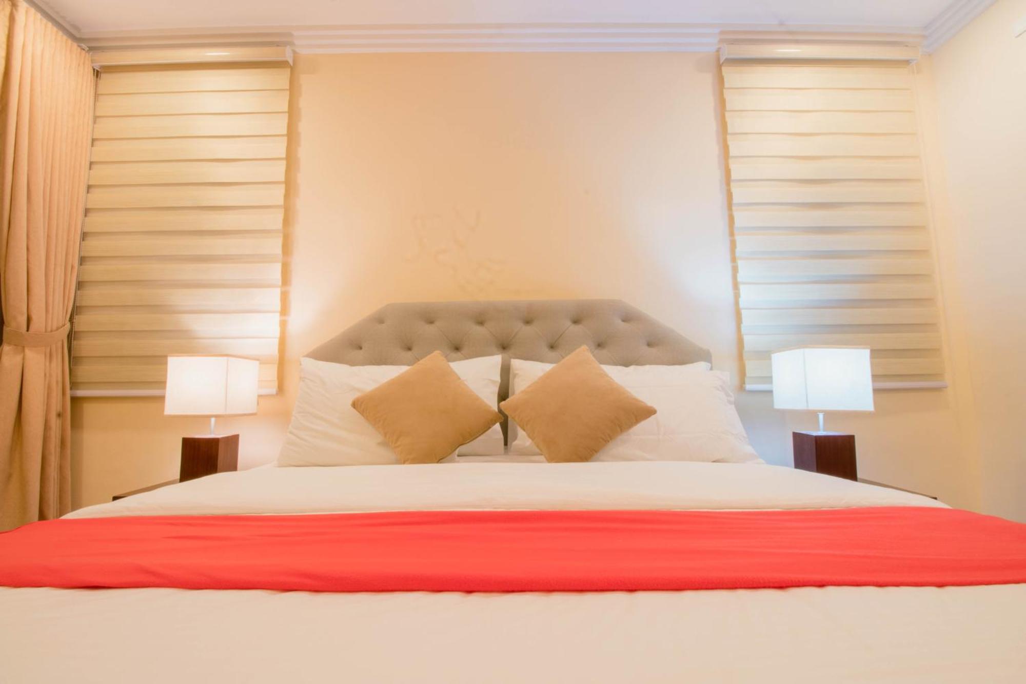 Bella Villa Корон Екстериор снимка